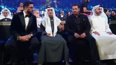Abhishek Bachchan, Salman Khan sitting with Sheikh Nahayan Mabarak Al Nahayan